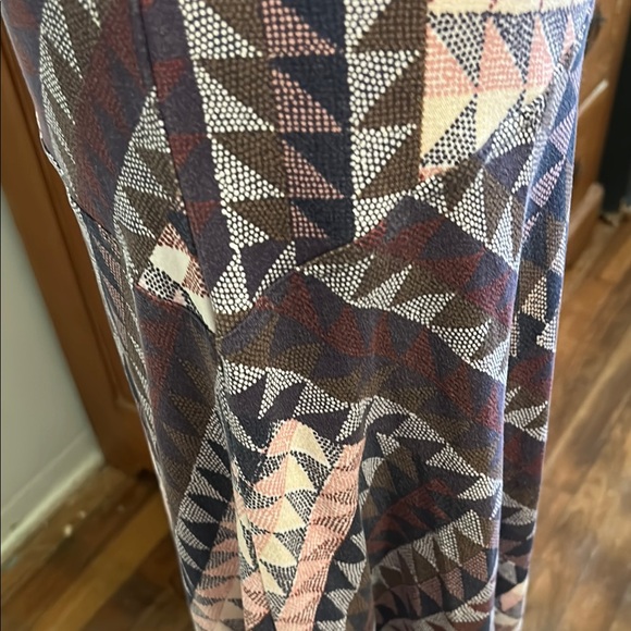 Geometric Patterned Dress - Picture 9 of 16